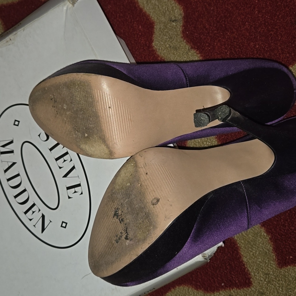 Steve Madden Sz 10 Purple Satin Heels - Picture 3 of 4